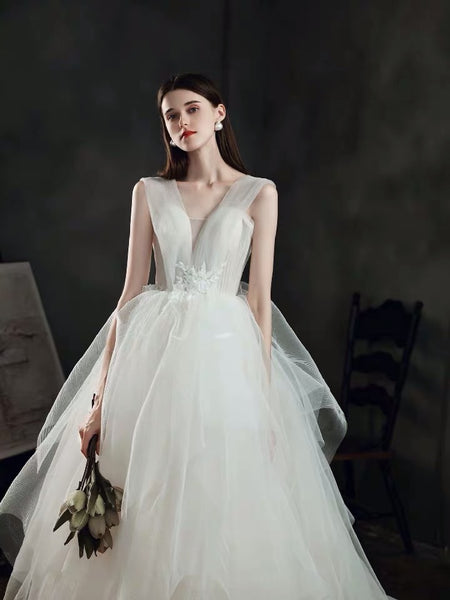 A-Line wedding dress Sleeveless