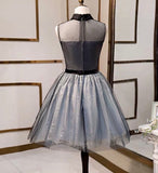 Sleeveless black short prom dress