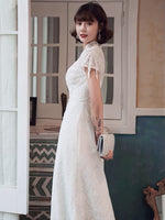 Short lace dress white