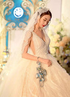 Sleeveless v neckline wedding dress