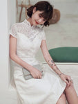 Short lace dress white