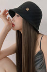 Knitting hat with straight hair