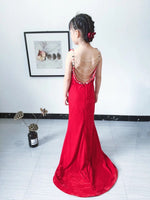 Little girl's backless red gown