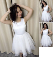 Sleeveless short white tulle dress