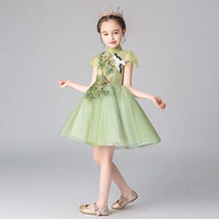 Little girl’s green prom dress short