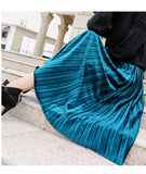 Calf length long velvet pleated skirt